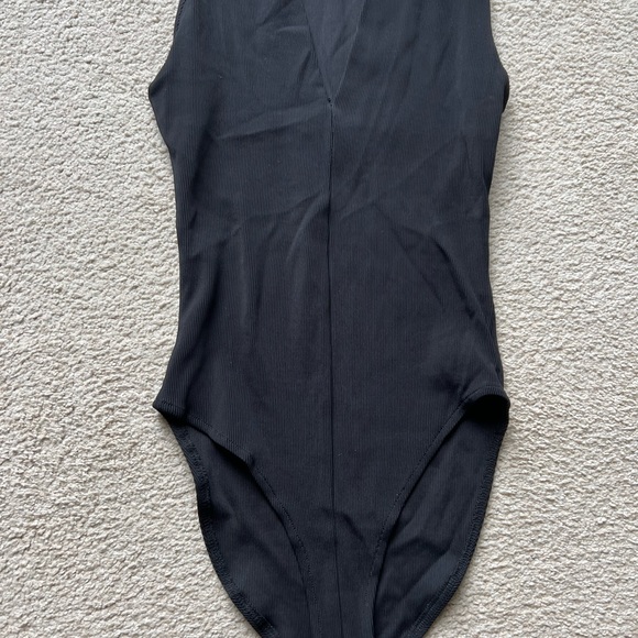 H&M TREND Black STRETCH BANDAGE BODYSUIT TOP  Tank Top Blouse Tee Sleeveless 4 - Picture 5 of 9